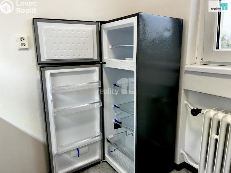 Pronájem bytu 4+1 Praha 12, U zastávky č. 14