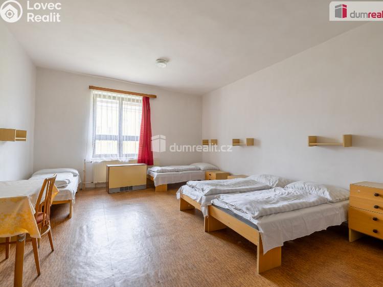 Prodej rybníku Valeč č. 22