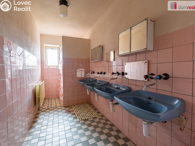 Prodej rybníku Valeč č. 29