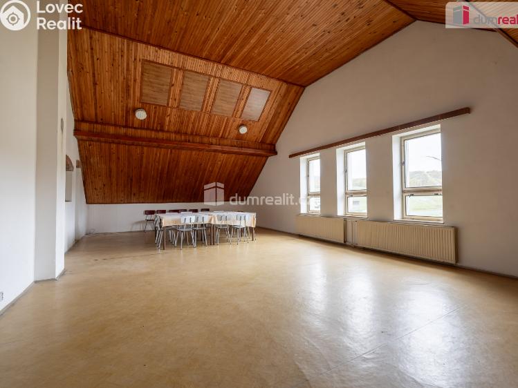 Prodej rybníku Valeč č. 30