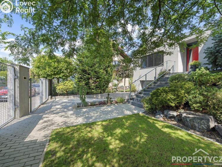 Prodej vícegeneračního domu Praha, Žďárská 750/6a č. 24