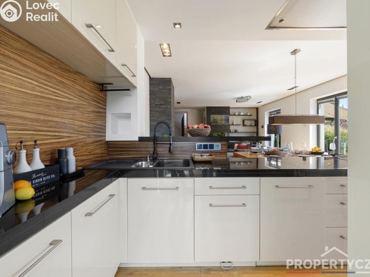 Prodej vícegeneračního domu Praha, Žďárská 750/6a č. 21