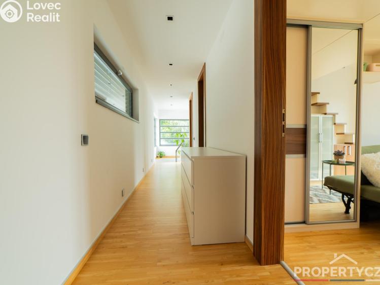 Prodej vícegeneračního domu Praha, Žďárská 750/6a č. 25