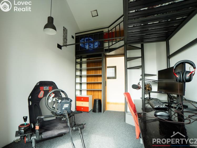 Prodej vícegeneračního domu Praha, Žďárská 750/6a č. 35