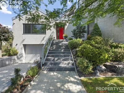 Продаж багатогенного будинку Praha, Žďárská č. 5