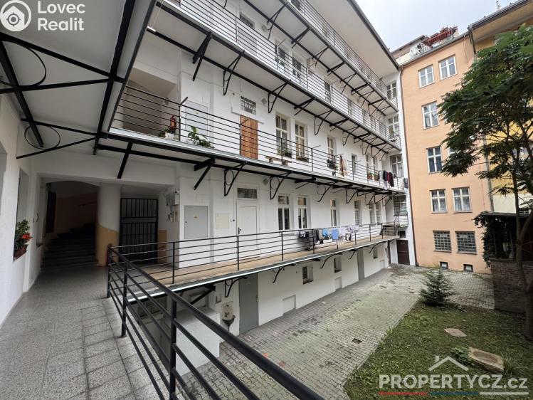 Prodej výrobní haly Praha, Arbesovo náměstí 314/10 č. 11