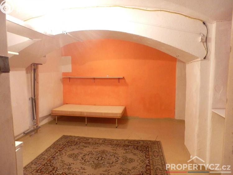 Prodej výrobní haly Praha, Arbesovo náměstí 314/10 č. 28