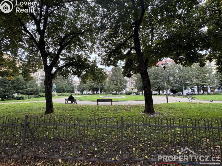 Prodej skladového prostoru Praha, Arbesovo náměstí 314/10 č. 14