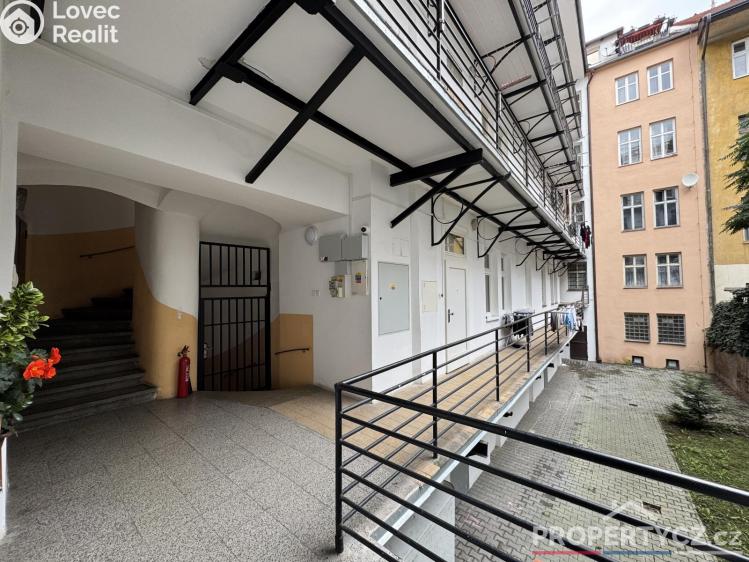 Prodej skladového prostoru Praha, Arbesovo náměstí 314/10 č. 34