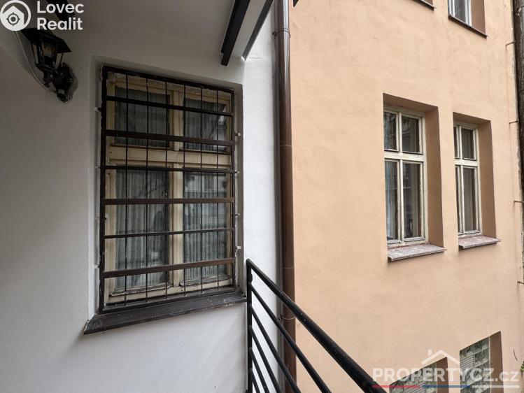 Prodej obchodního prostoru Praha, Arbesovo náměstí 314/10 č. 15