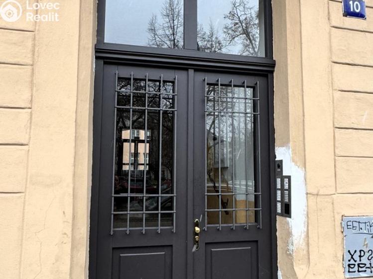 Prodej obchodního prostoru Praha, Arbesovo náměstí 314/10 č. 4