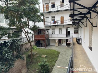 Продажа торгового помещеня Praha, Arbesovo náměstí č. 11