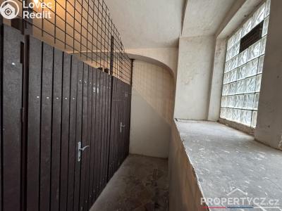 Продажа торгового помещеня Praha, Arbesovo náměstí č. 27