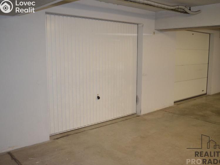Pronájem garáže Brno, Zderadova 478/4 č. 3