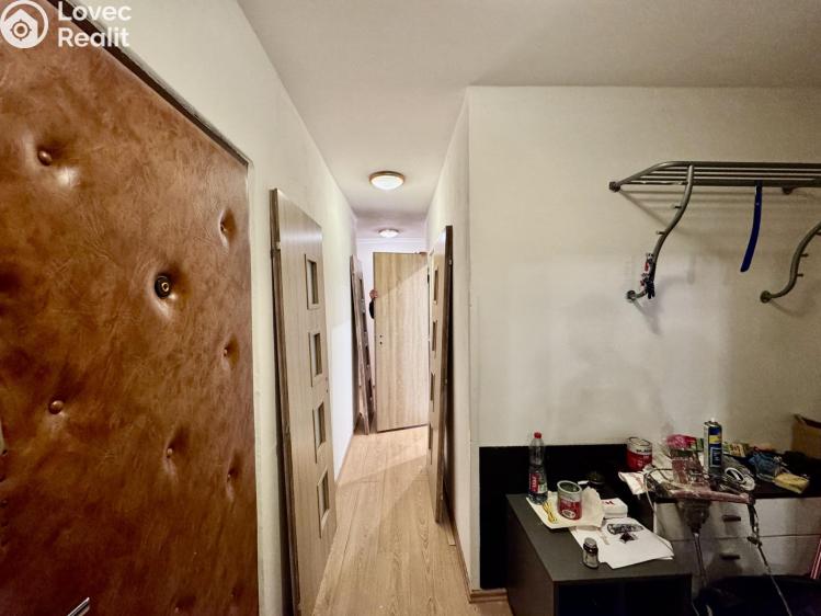 Pronájem bytu 3+1 Praha, Kuželova 579 č. 10