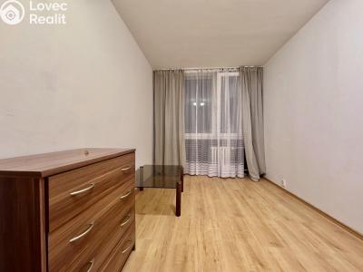 Rent apartment 3+1 Praha, Kuželova 579 č. 4