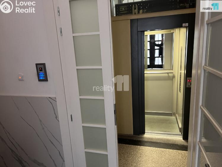 Pronájem bytu 2+KK Praha 1, Samcova č. 9