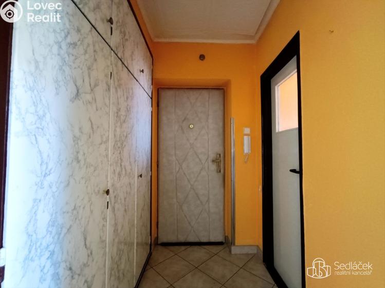 Продаж квартири 2+1 Královské Poříčí, Na sídlišti č. 8