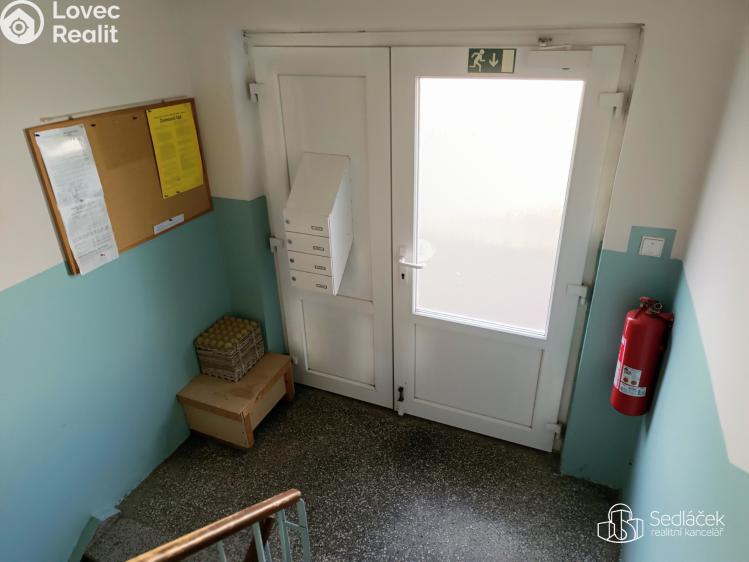 Продаж квартири 2+1 Královské Poříčí, Na sídlišti č. 10