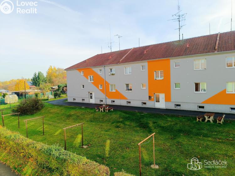 Продаж квартири 2+1 Královské Poříčí, Na sídlišti č. 12