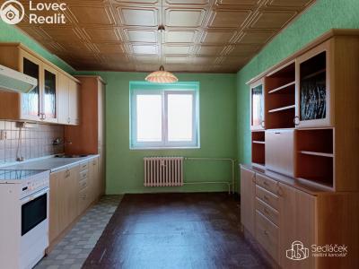 Prodej bytu 2+1 Královské Poříčí, Na sídlišti č. 4