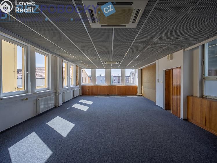 Rent office space Havlíčkův Brod, Havlíčkovo náměstí 1963 č. 16