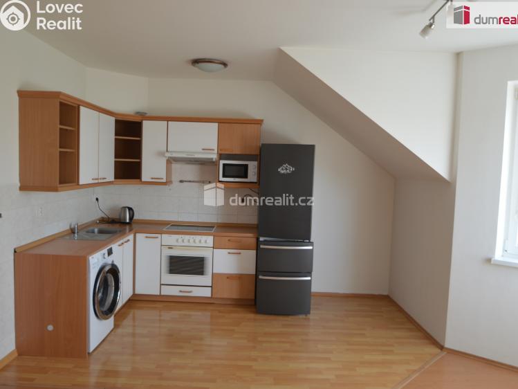 Pronájem bytu 1+KK Praha-Šeberov, K Hrnčířům č. 1