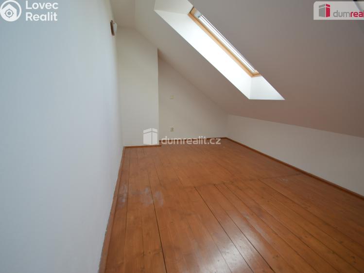 Pronájem bytu 1+KK Praha-Šeberov, K Hrnčířům č. 7