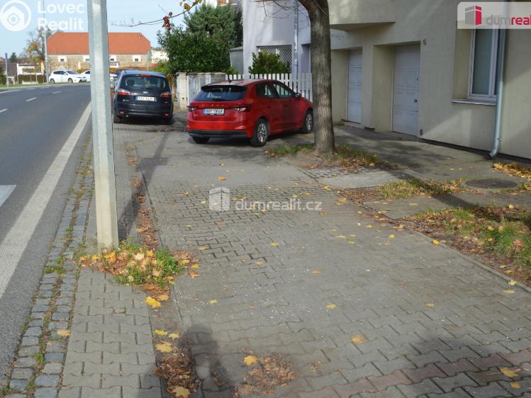 Pronájem bytu 1+KK Praha-Šeberov, K Hrnčířům č. 12