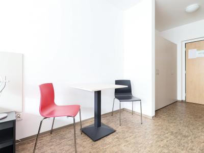 Rent apartment 1+KK Praha, Křížová č. 4