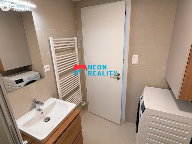 Pronájem bytu 1+KK Ostrava, Koksová 1784/2 č. 9