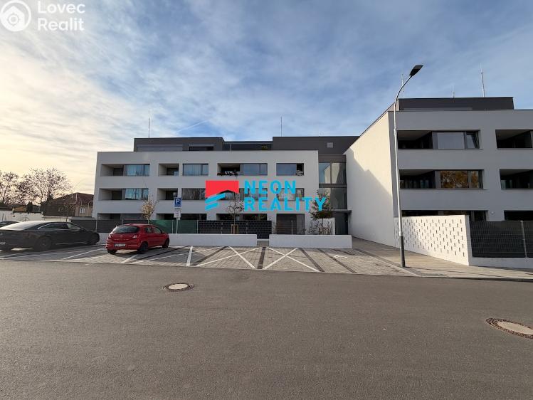 Pronájem bytu 1+KK Ostrava, Koksová 1784/2 č. 17