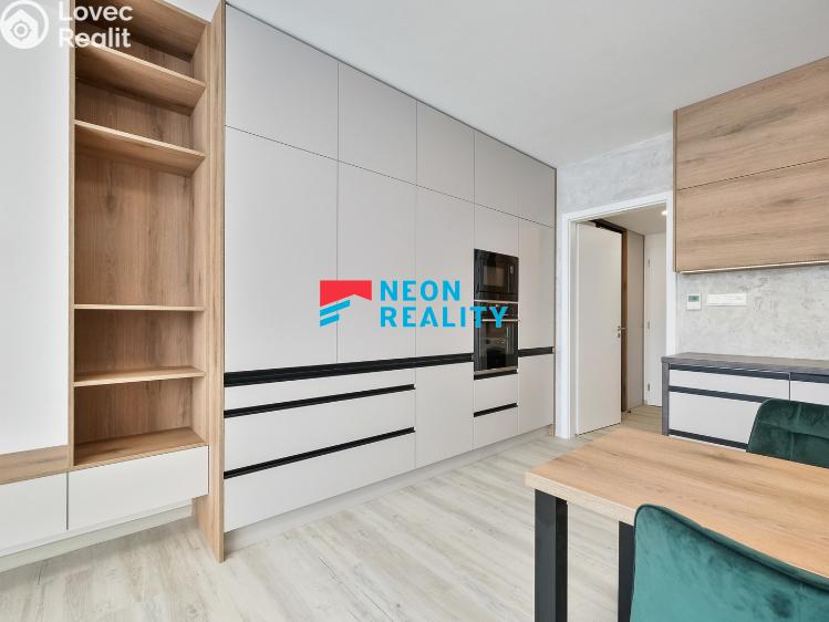 Pronájem bytu 1+KK Ostrava, Koksová 1784/2 č. 8