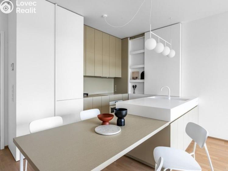 Pronájem bytu 2+KK Praha, Sanderova č. 18