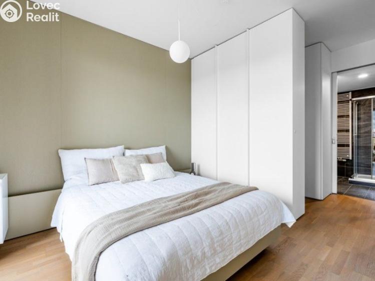 Pronájem bytu 2+KK Praha, Sanderova č. 2