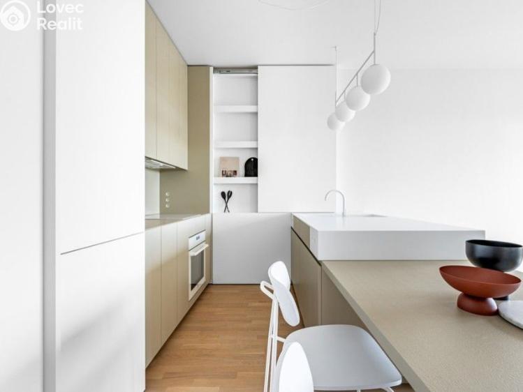 Pronájem bytu 2+KK Praha, Sanderova č. 9