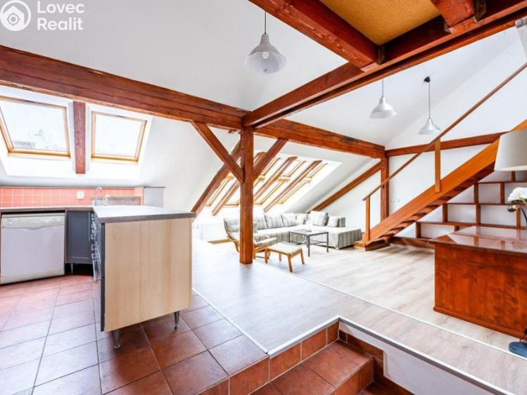 Pronájem bytu 3+KK Praha, Čajkovského č. 5