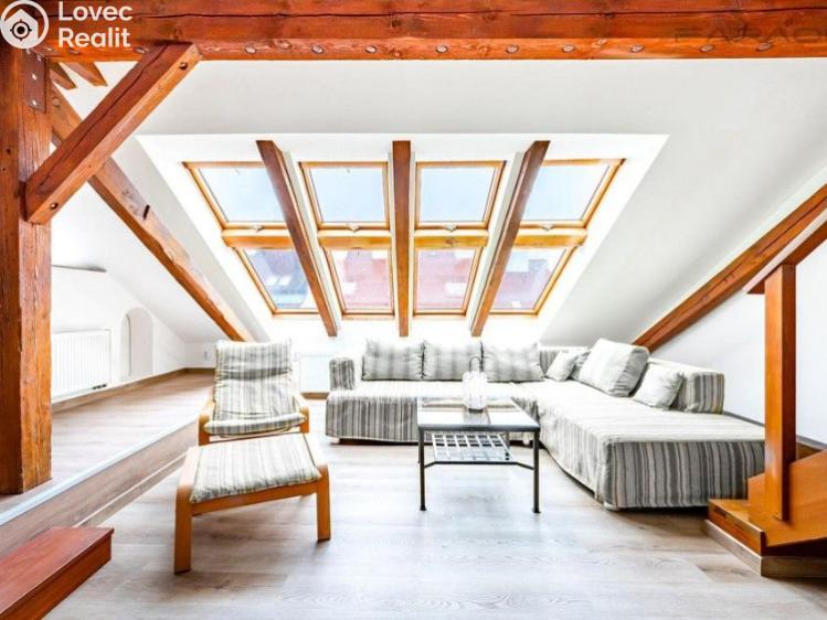 Pronájem bytu 3+KK Praha, Čajkovského č. 13