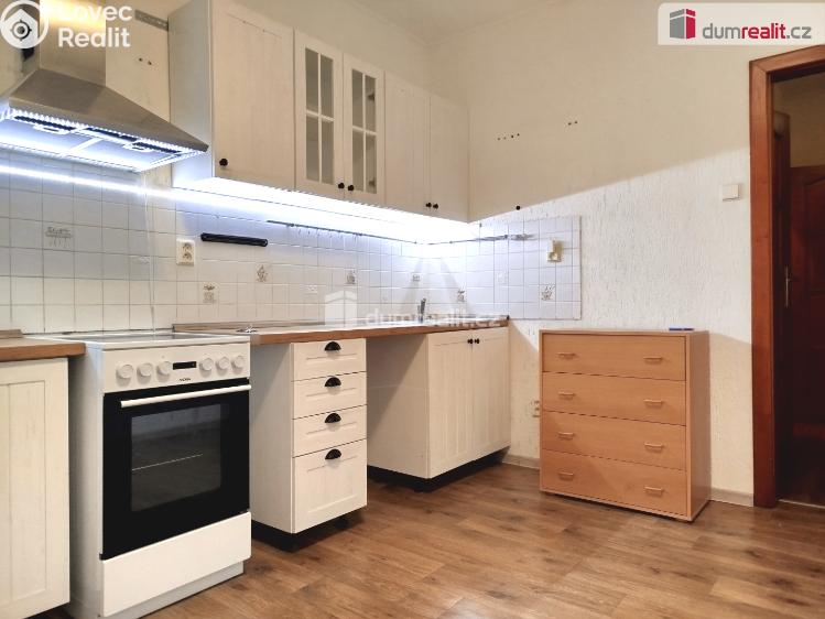 Rent apartment 2+1 Ostrov, S. K. Neumanna č. 8