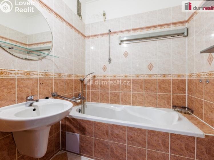 Rent apartment 2+1 Ostrov, S. K. Neumanna č. 13