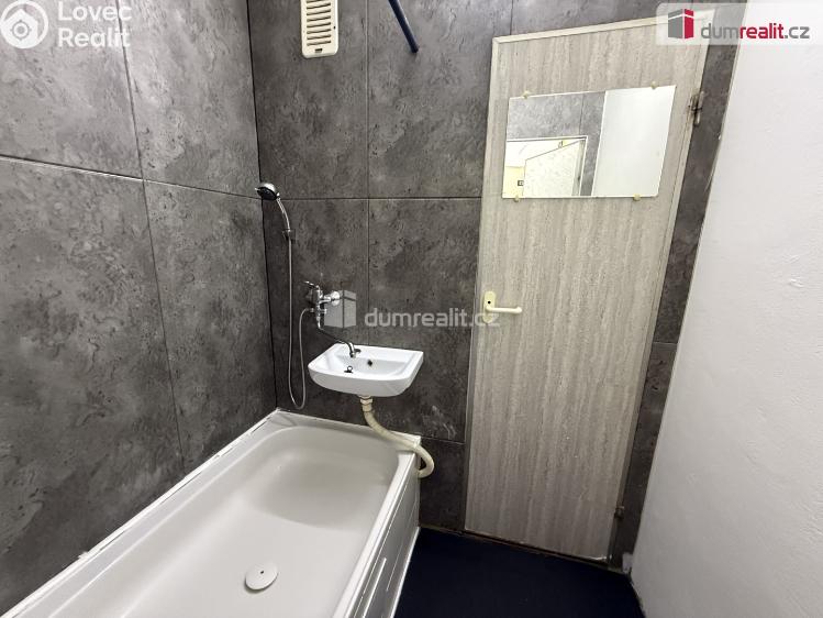 Pronájem bytu 1+1 Jílové, E. Krásnohorské č. 8