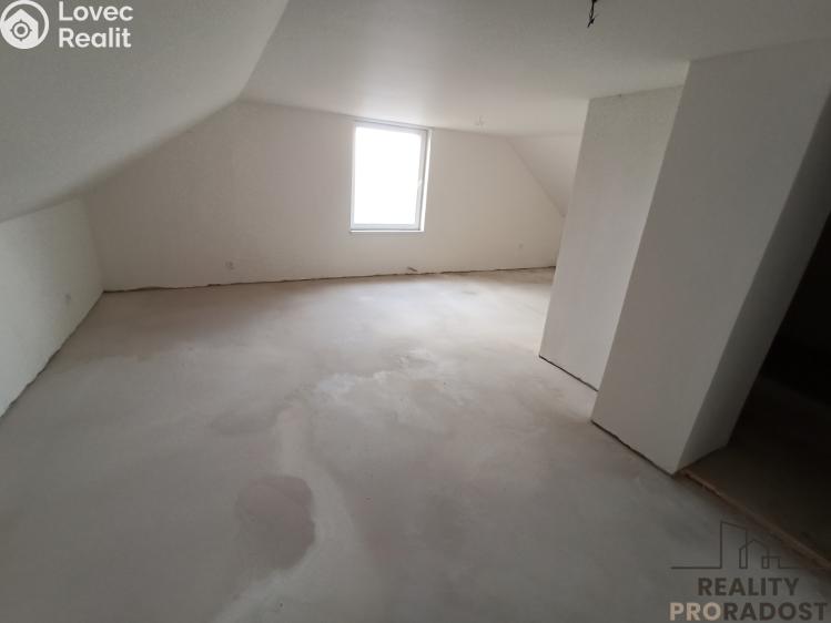 Prodej rodinného domu Veltruby, K zastávce 134 č. 21