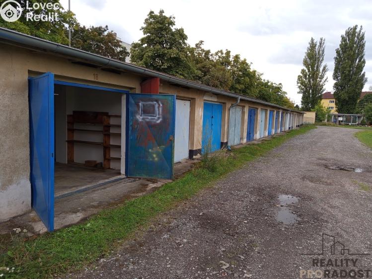 Prodej garáže Pardubice, Demokratické Mládeže č. 3