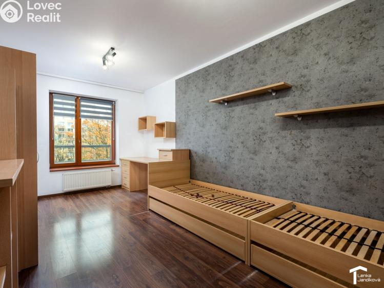 Pronájem bytu 3+KK Pardubice, Labský Palouk 495 č. 10