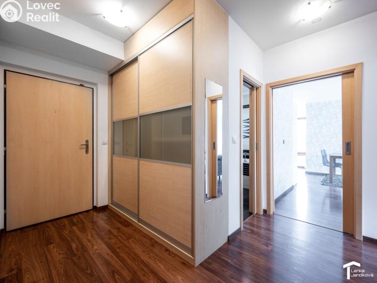 Pronájem bytu 3+KK Pardubice, Labský Palouk 495 č. 12