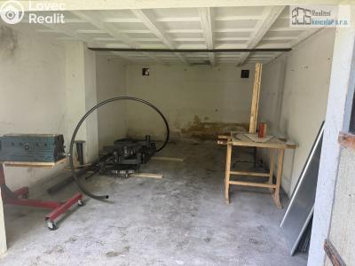 Sale garage Letovice, Na kroupce č. 2