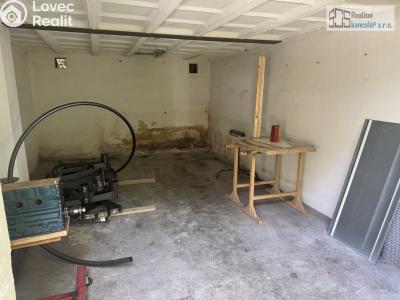 Sale garage Letovice, Na kroupce č. 3