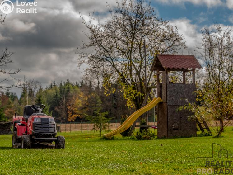 Продаж сімейного будинку Luka nad Jihlavou č. 24