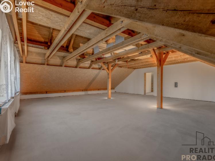 Sale family house Luka nad Jihlavou č. 11