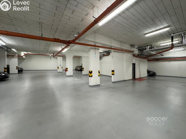 Pronájem garážového stání Praha, Fojtova č. 3